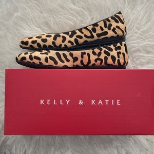 Kelly & Katie Leopard print ballet flats size 8